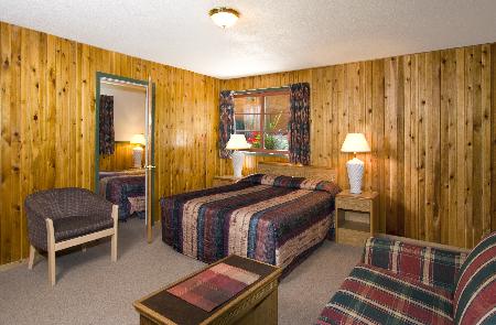 Pocahontas Cabins 03.[1]